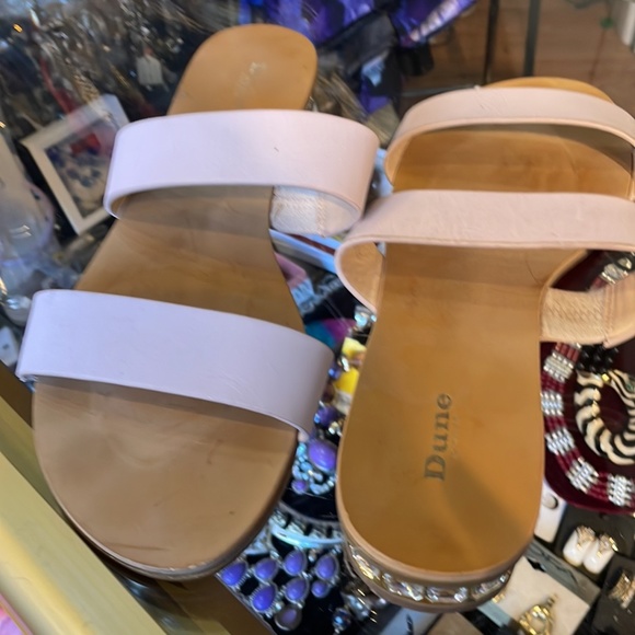 Dune sandals - Picture 1 of 2